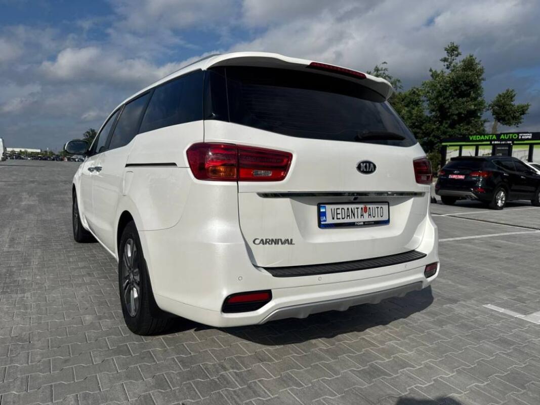 Kia Carnival (2019)