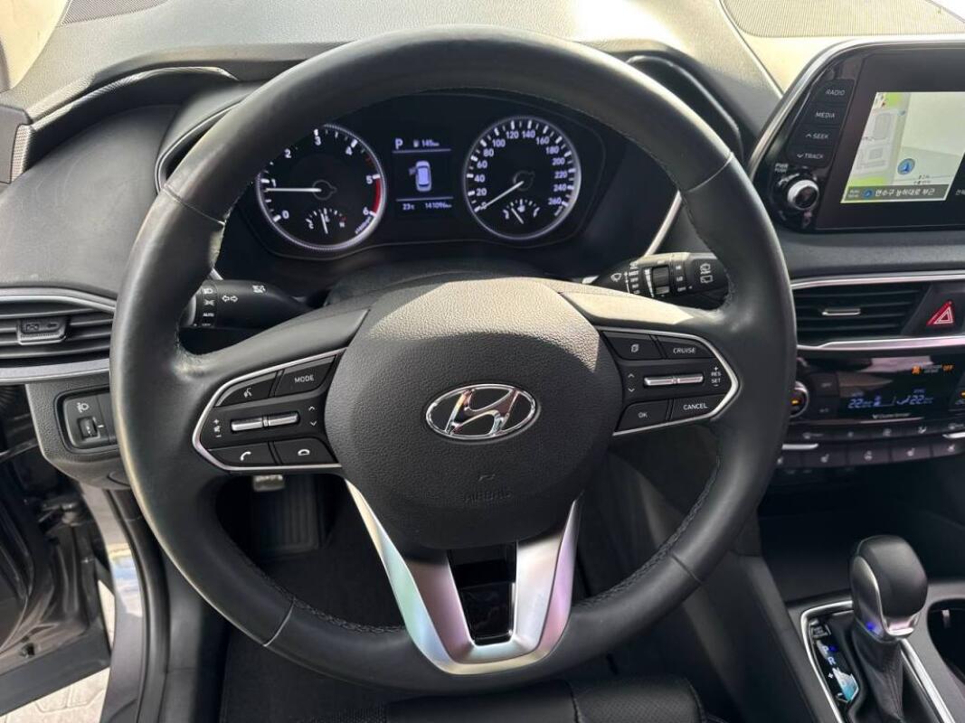 Hyundai SantaFe (2018)