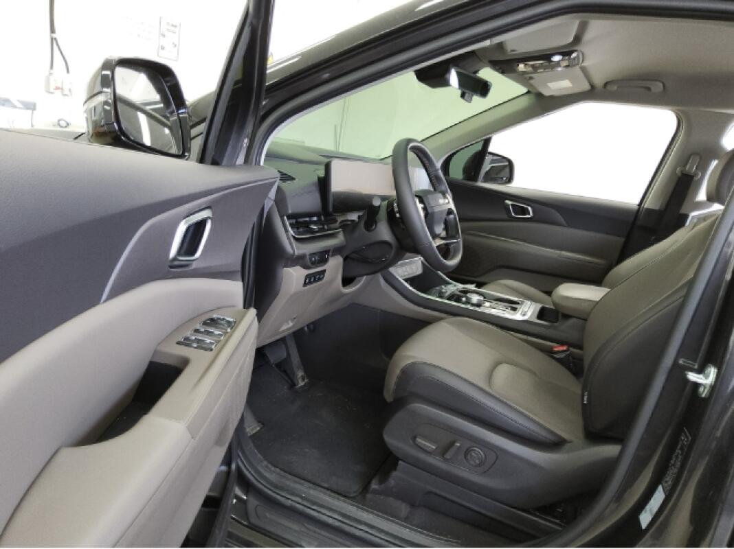 Kia Carnival (2024)