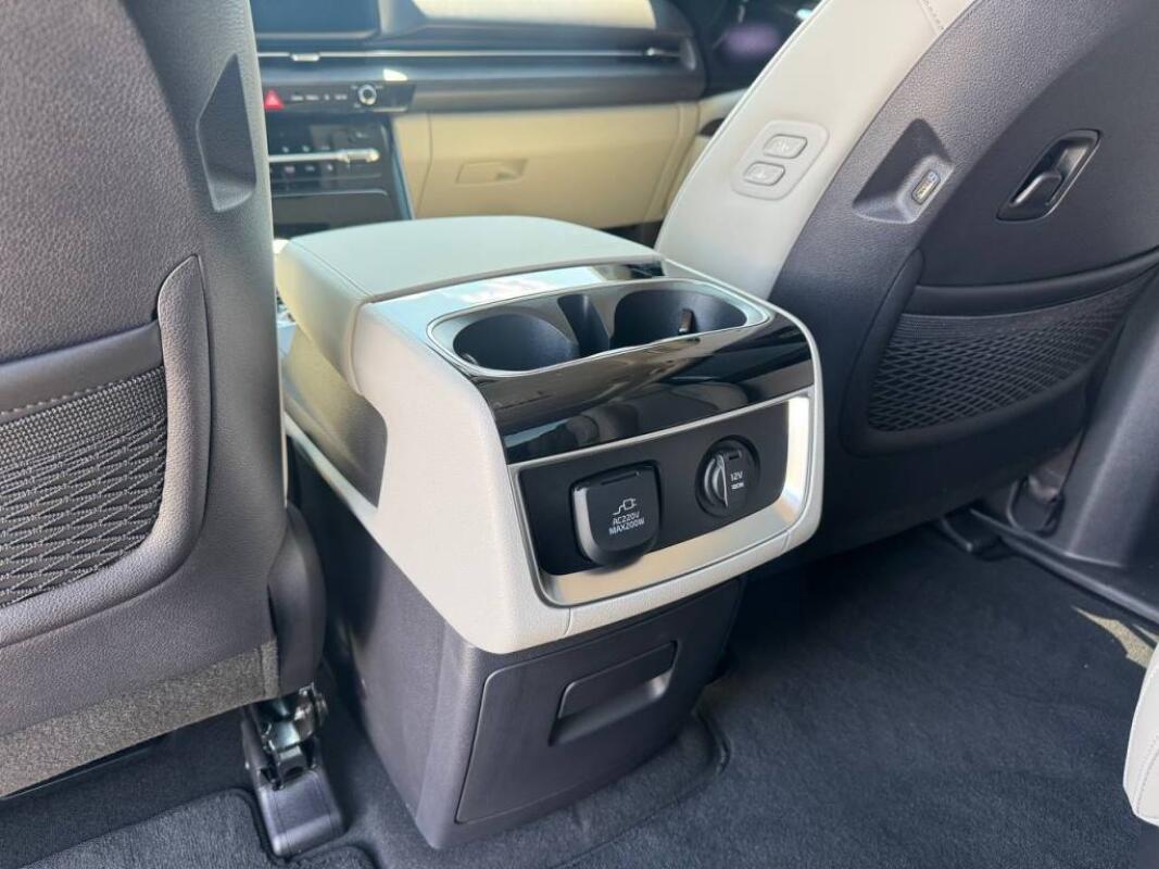 Kia Carnival (2023)