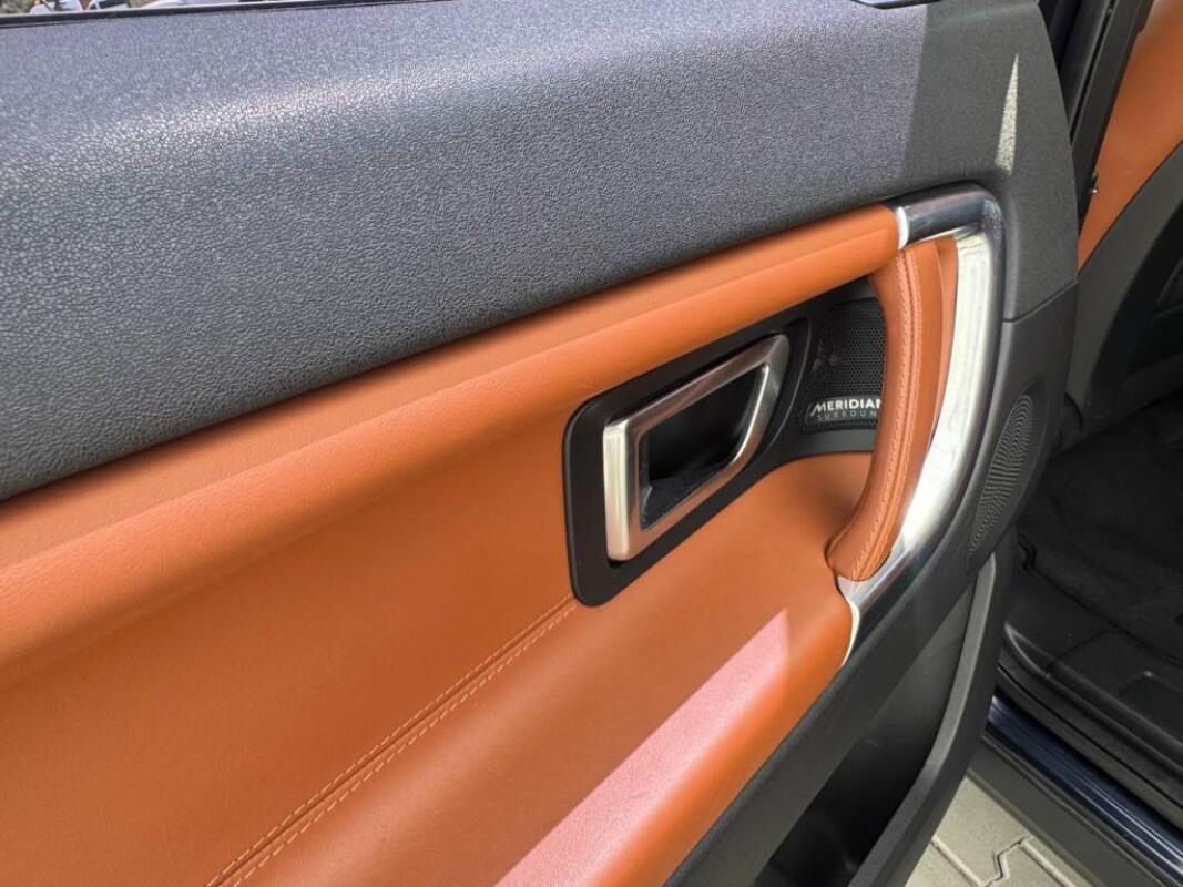 Land Rover Discovery Sport (2015)