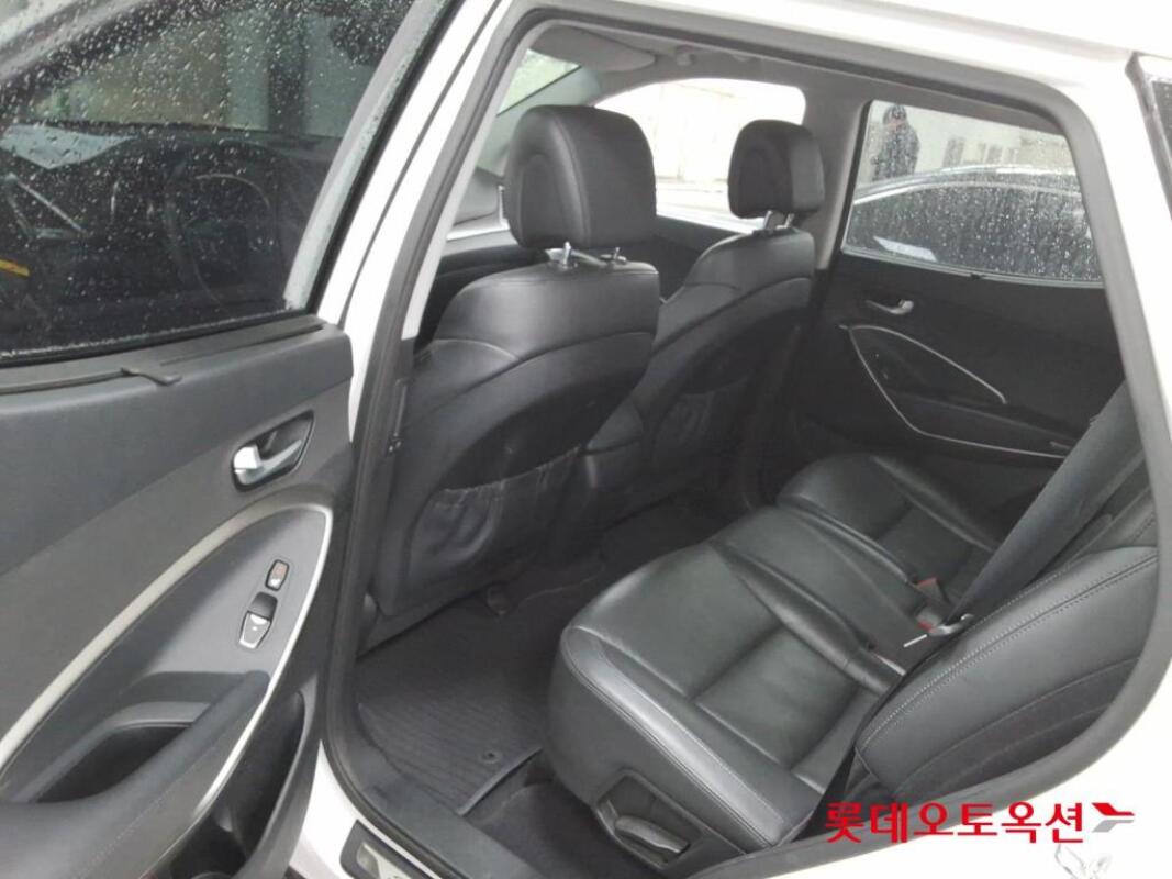 Hyundai SantaFe (2015)