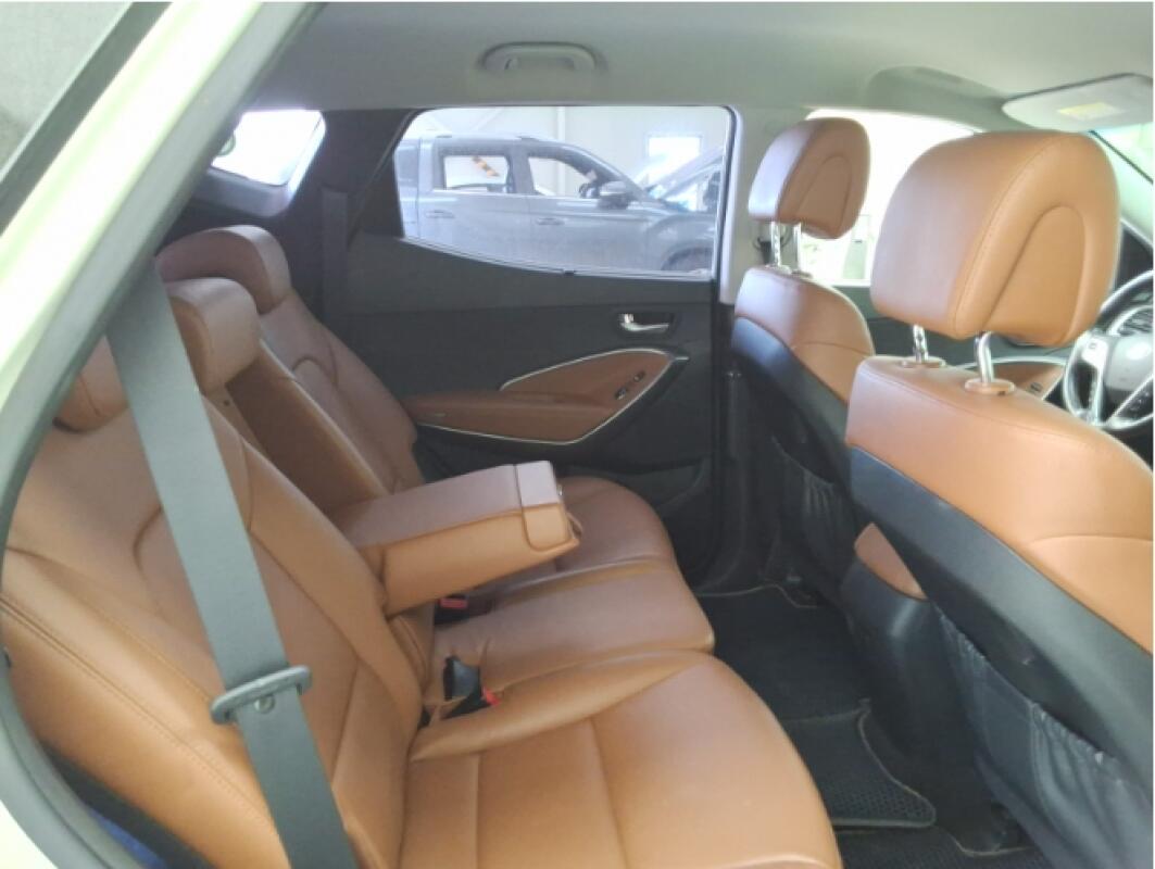 Hyundai SantaFe (2016)