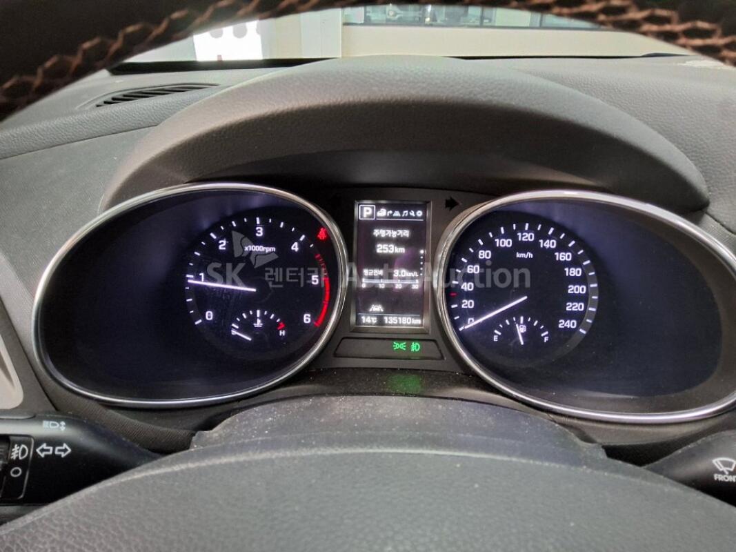 Hyundai SantaFe (2015)