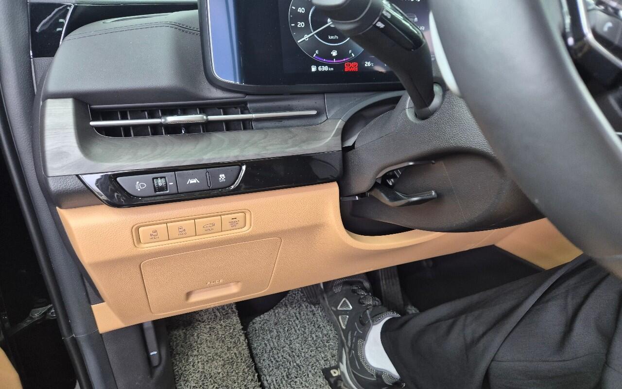 Kia Carnival (2023)