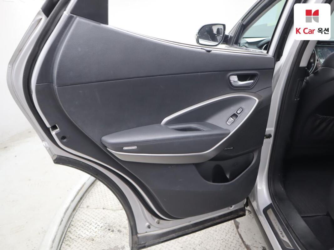 Hyundai Santa Fe (2014)