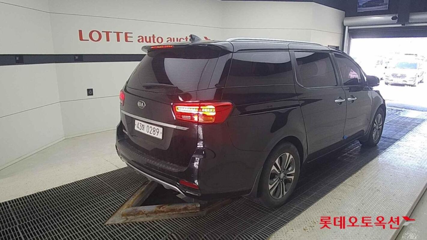 Kia Carnival (2019)