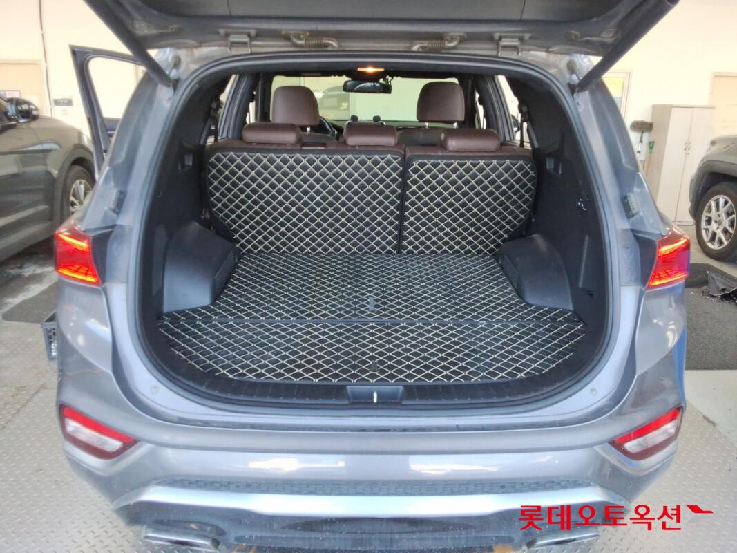 Hyundai Santa Fe (2019)