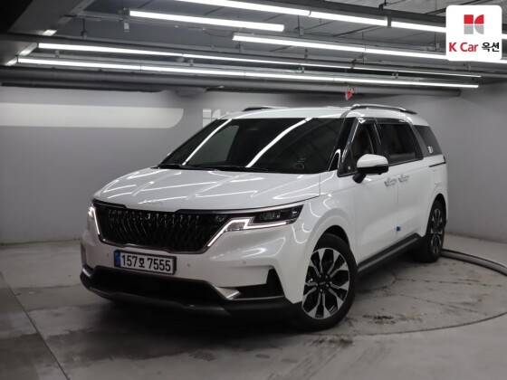 Kia Carnival (2022)