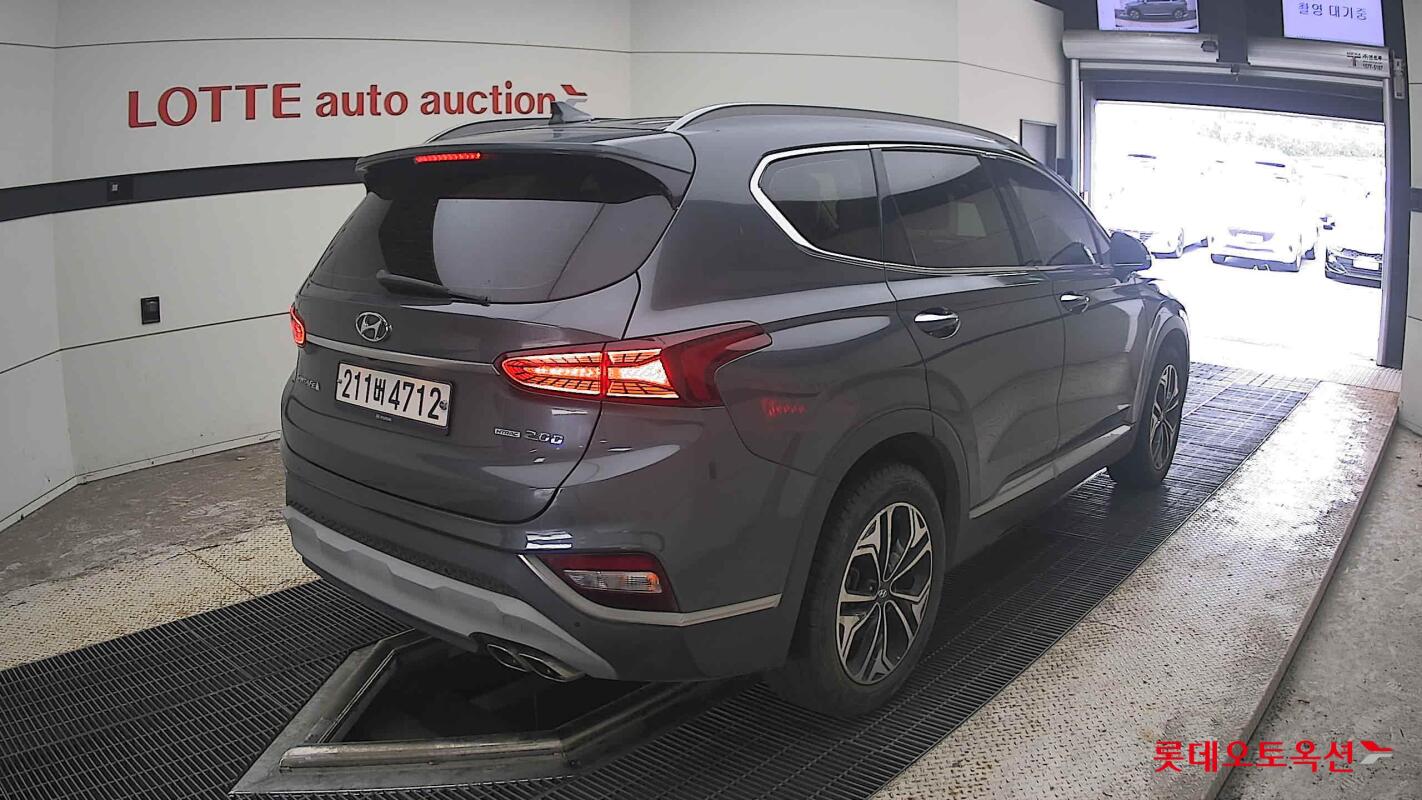 Hyundai Santa Fe (2019)