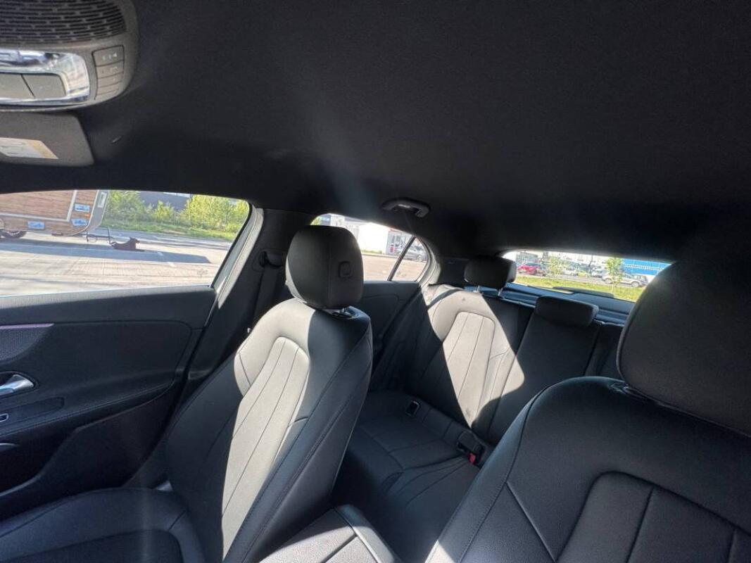 Mercedes A220 (2020)