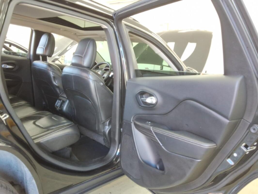 Jeep Cherokee (2015)