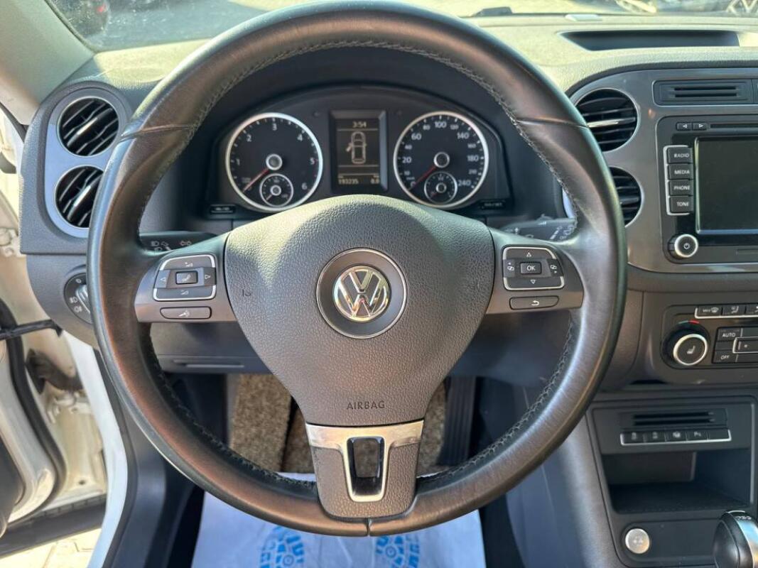 Volkswagen Tiguan (2014)