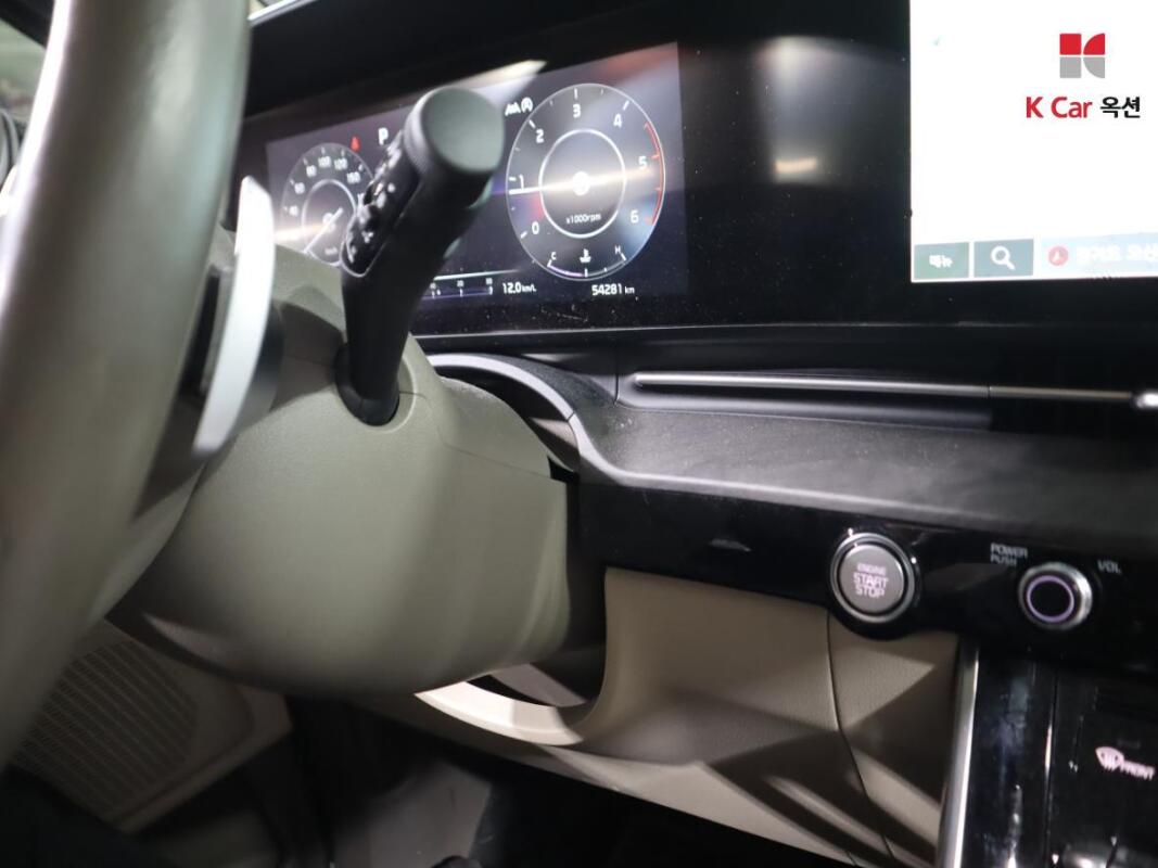 Kia Carnival (2022)