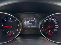 Kia Carnival (2016)