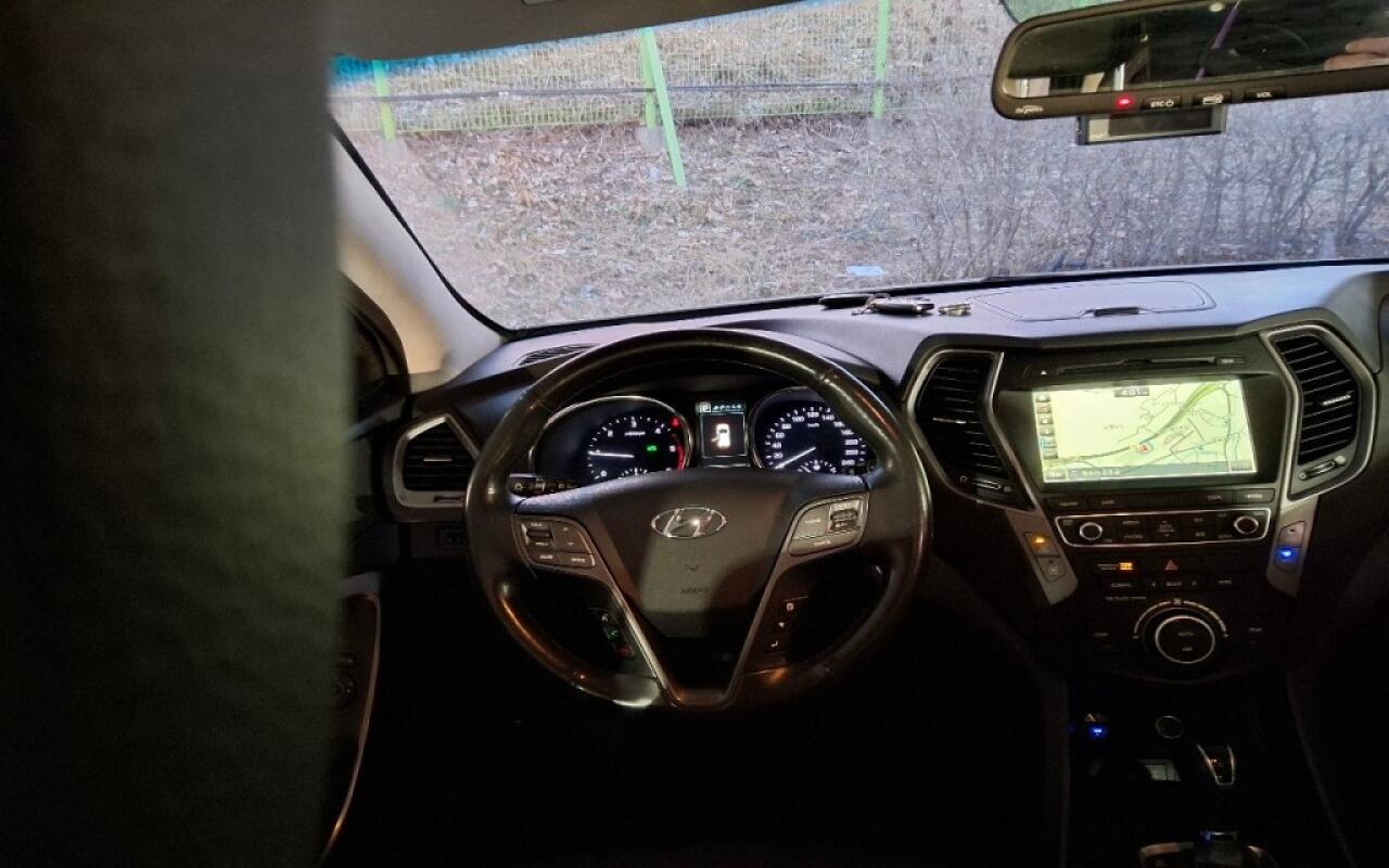 Hyundai SantaFe (2016)