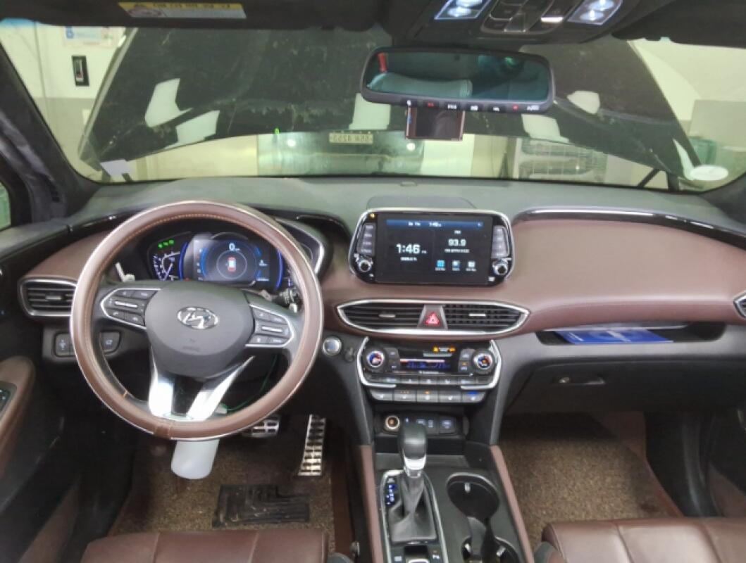 Hyundai SantaFe (2019)