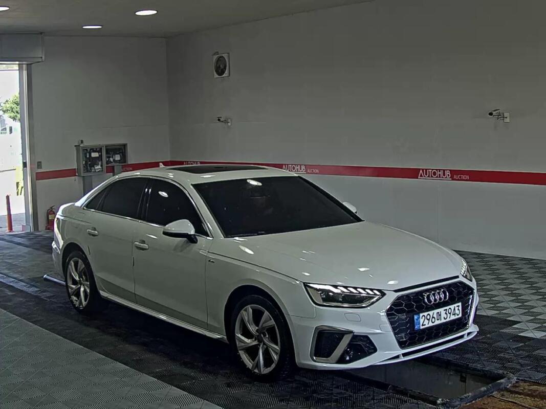 Audi	A4 (2020)