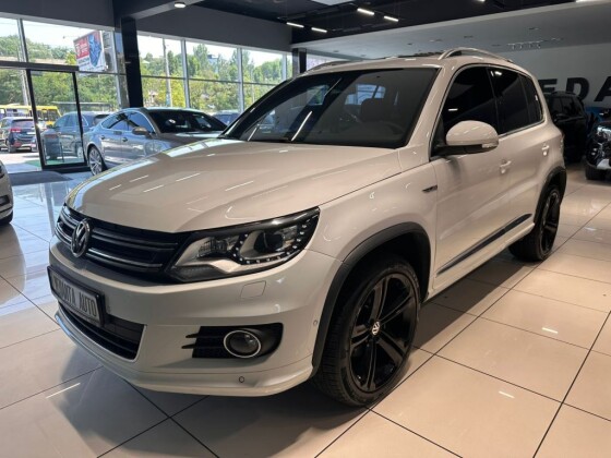 Volkswagen Tiguan (2015)