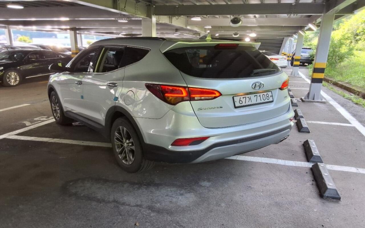Hyundai SantaFe (2017)