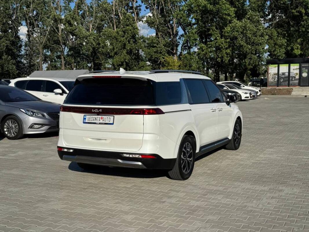 Kia Carnival (2022)
