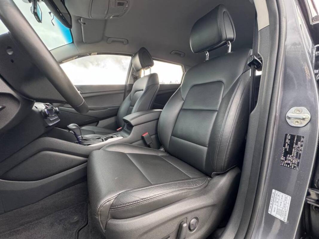 Hyundai Tucson (2016) Hyundai Tucson (2016)