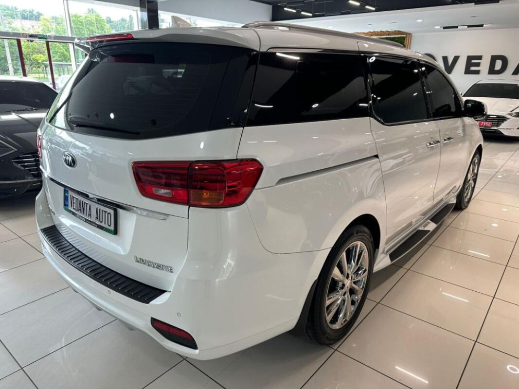 Kia Carnival (2020)