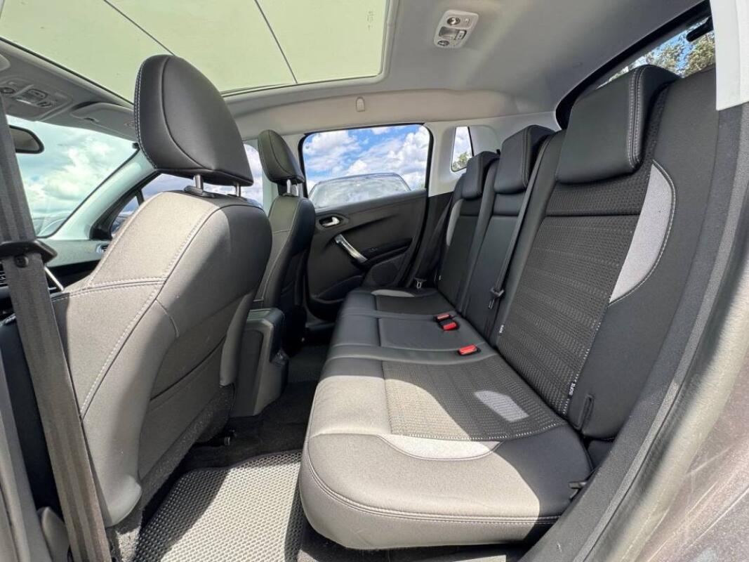 Peugeot 2008 (2015)