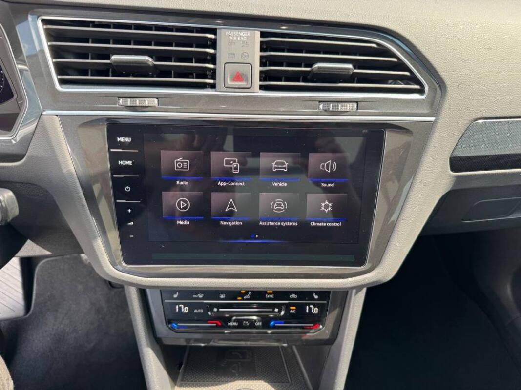 Volkswagen Tiguan (2022)