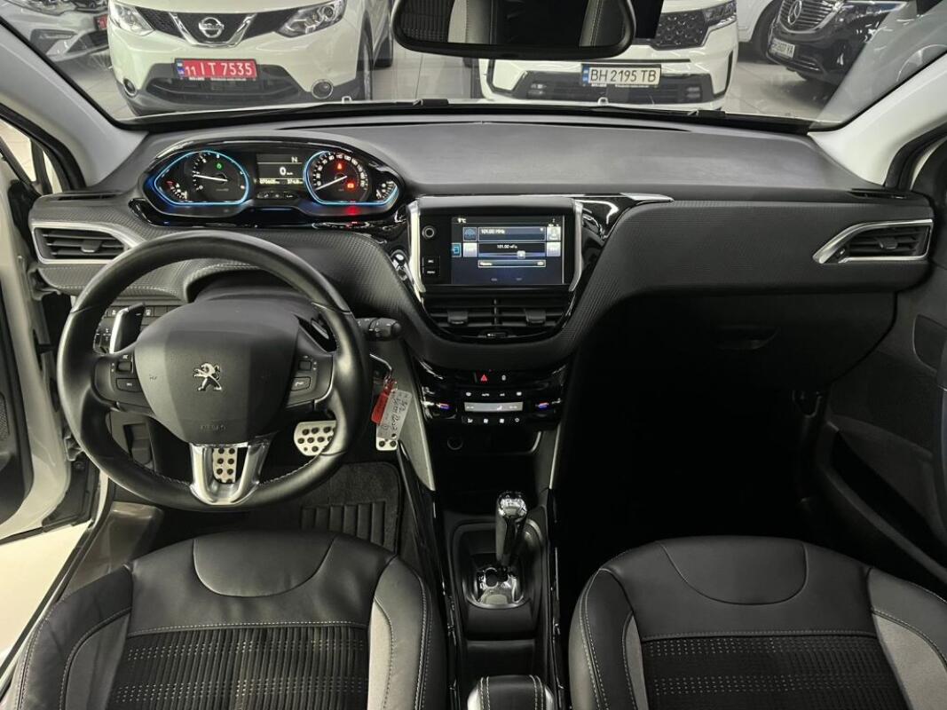 Peugeot 2008 (2015)