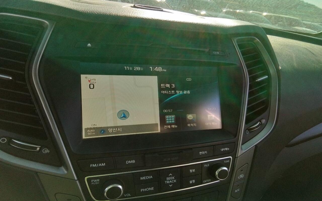 Hyundai SantaFe (2015)