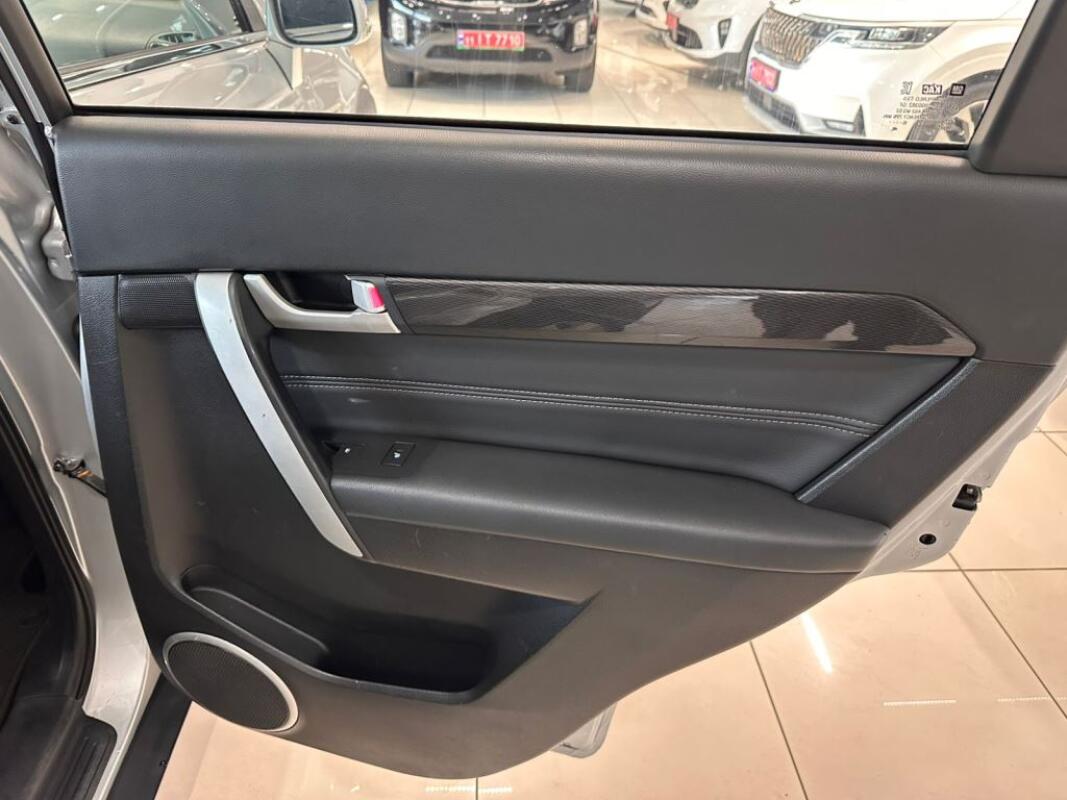 Chevrolet	Captiva (2015)