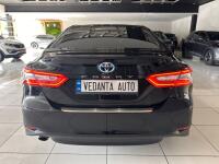 Toyota Camry (2020)