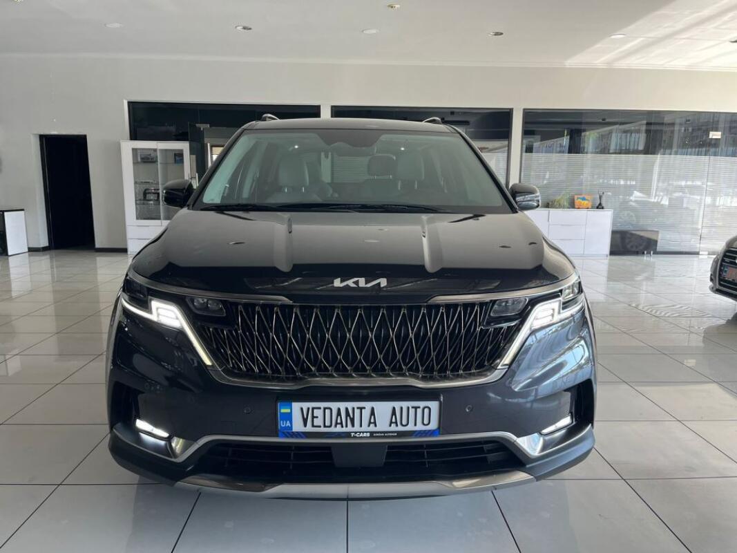 Kia Carnival (2023)