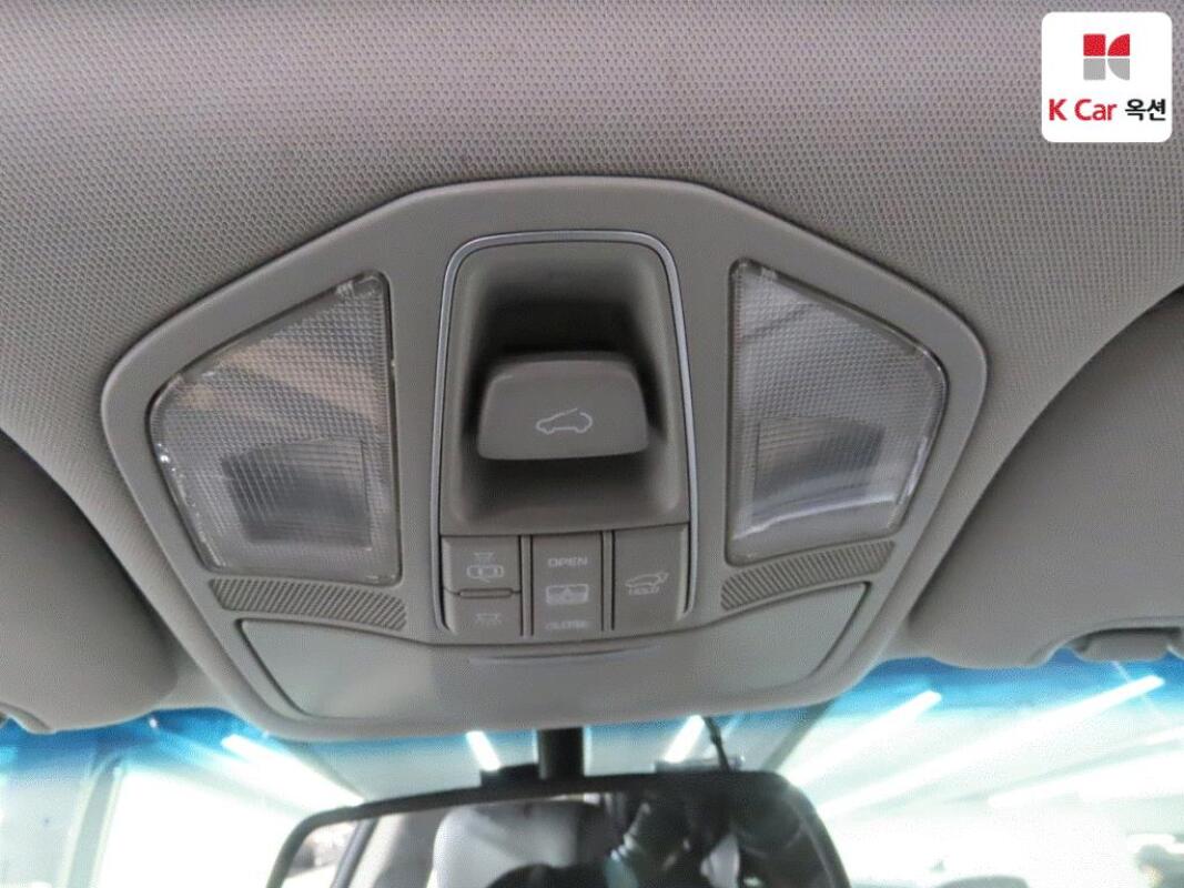 Hyundai SantaFe (2016)