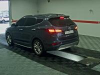 Hyundai SantaFe (2016)