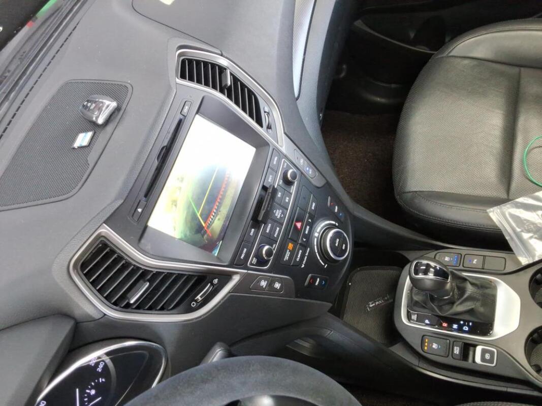 Hyundai SantaFe (2015)