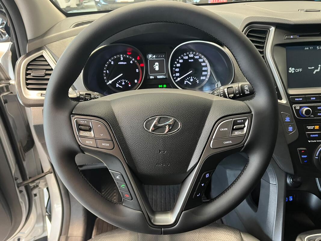 Hyundai SantaFe (2017)