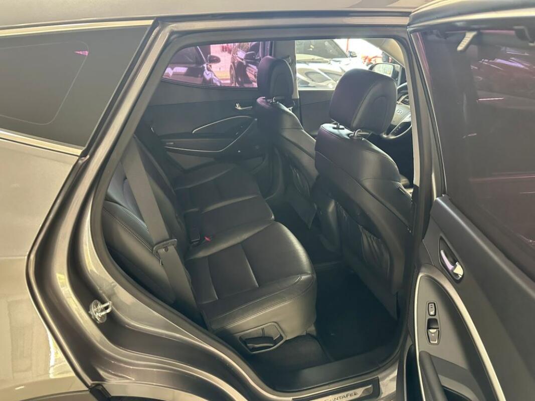 Hyundai SantaFe (2016)