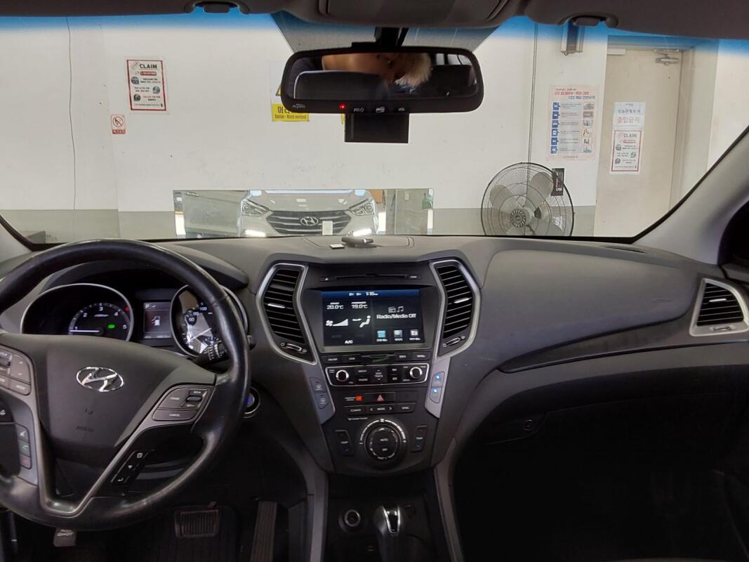 Hyundai Santa Fe (2016)