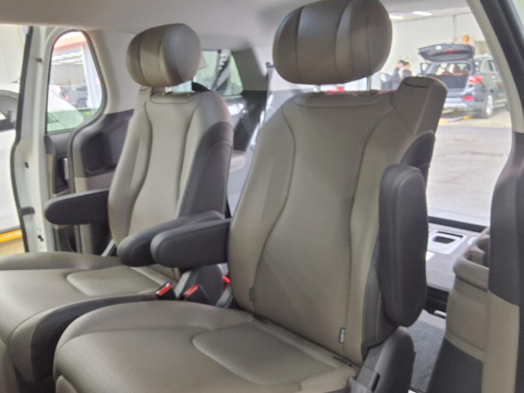 Kia Carnival (2024)