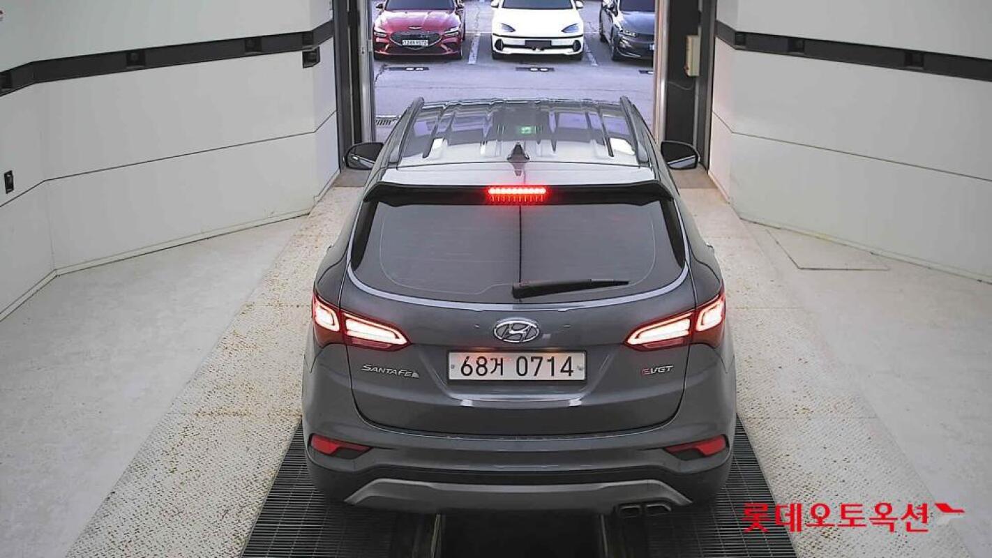 Hyundai SantaFe (2015)