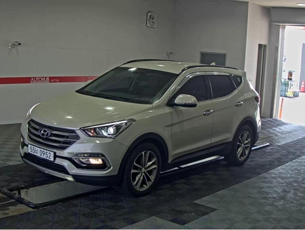 Hyundai SantaFe (2016)