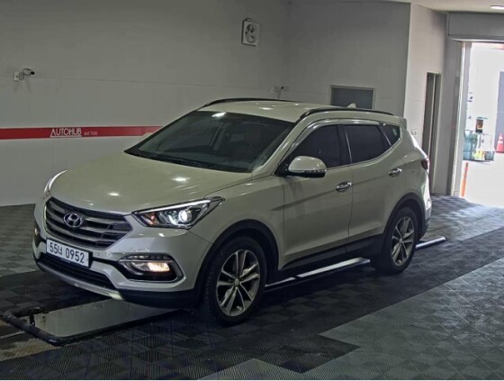 Hyundai SantaFe (2016)