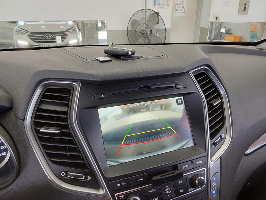 Hyundai Santa Fe (2016)