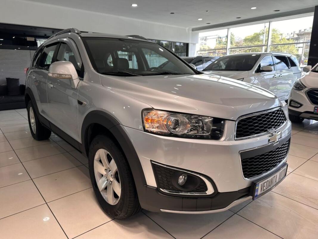 Chevrolet	Captiva (2015)