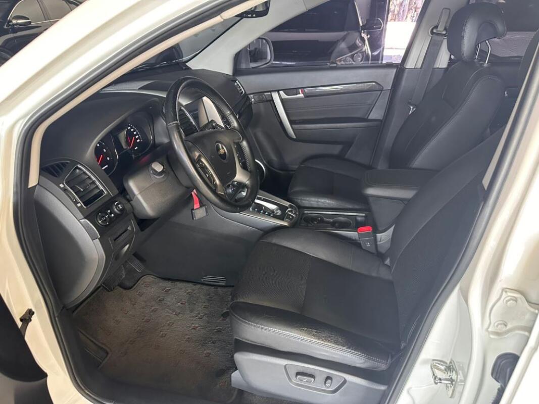 Chevrolet	Captiva (2015)