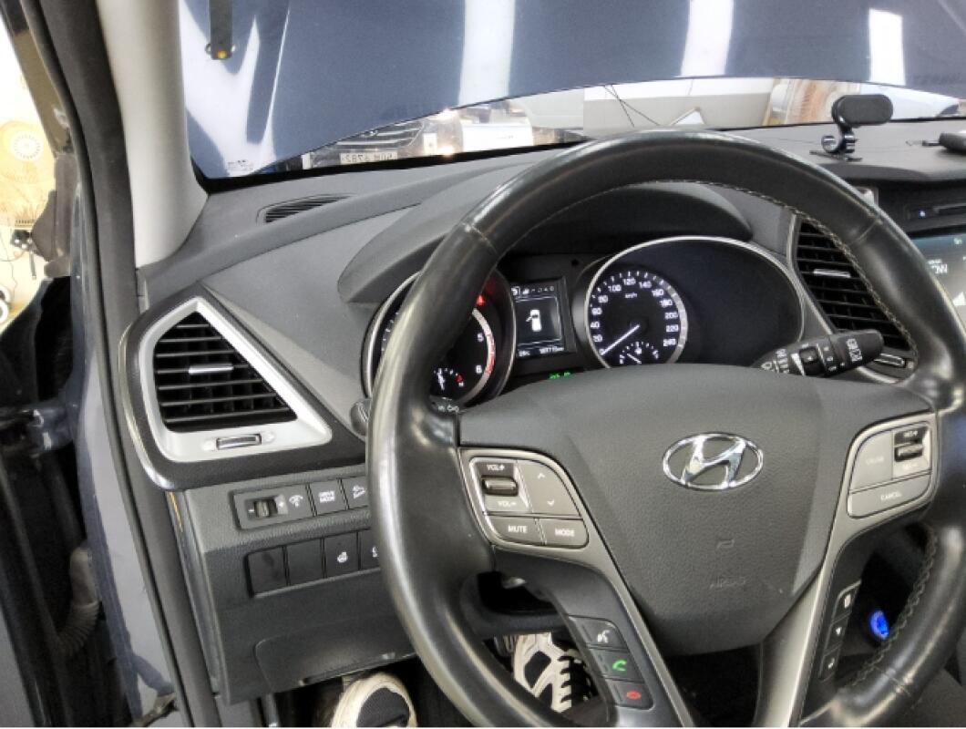 Hyundai SantaFe (2017)