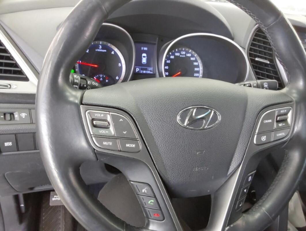 Hyundai SantaFe (2015)