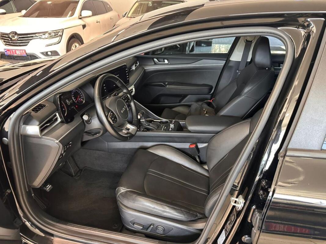 Kia K5 (2022)